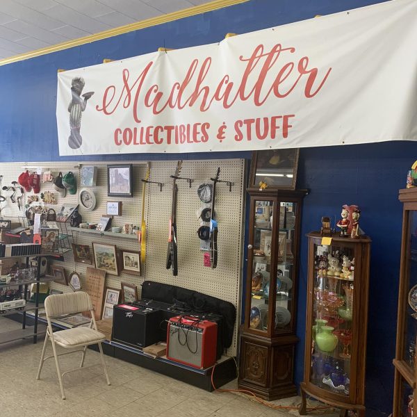 Madhatters Collectibles & Stuff - Hoopeston